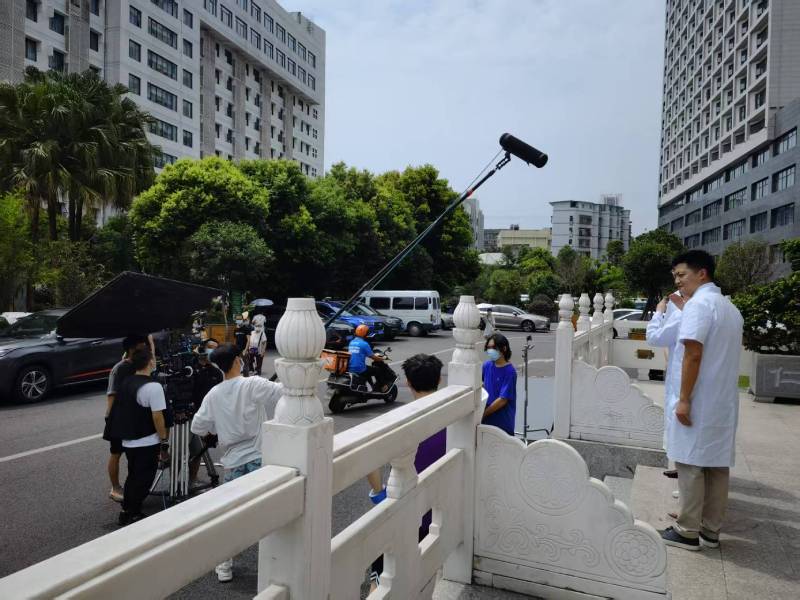 廉江市广告片拍摄公司低成本实现高规格制作的诀窍